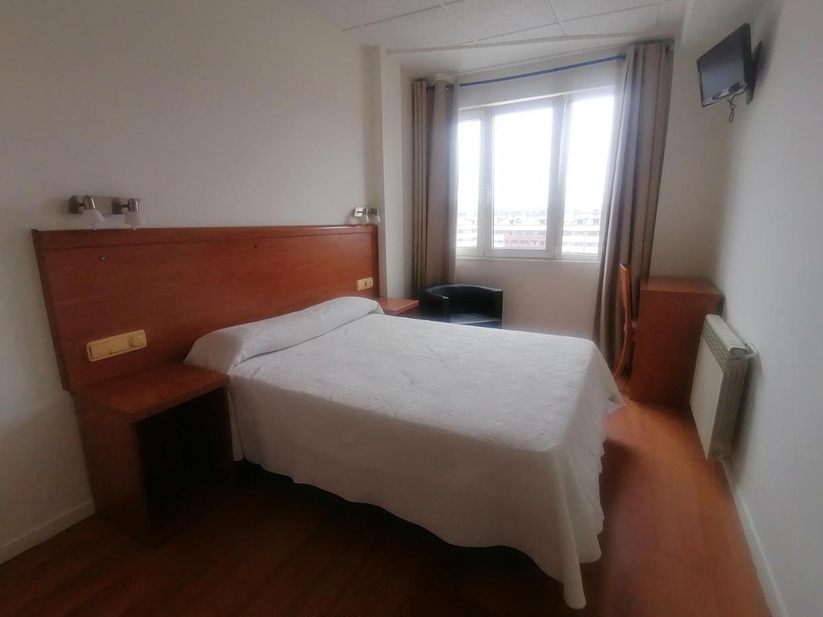 Hotel Besaya Torrelavega Extérieur photo