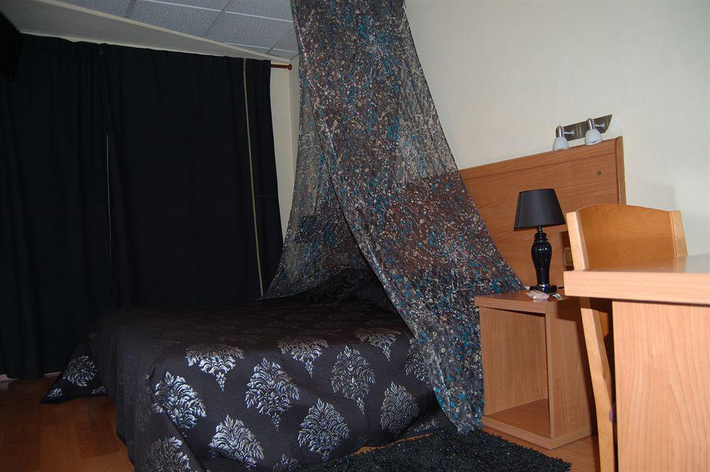 Hotel Besaya Torrelavega Extérieur photo